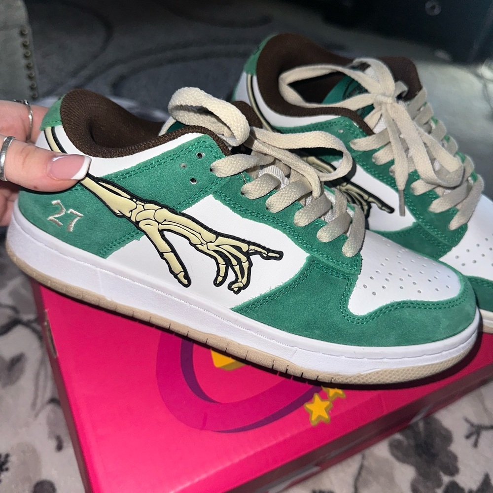 Gemi Adams “Pete’s Feet” Customs